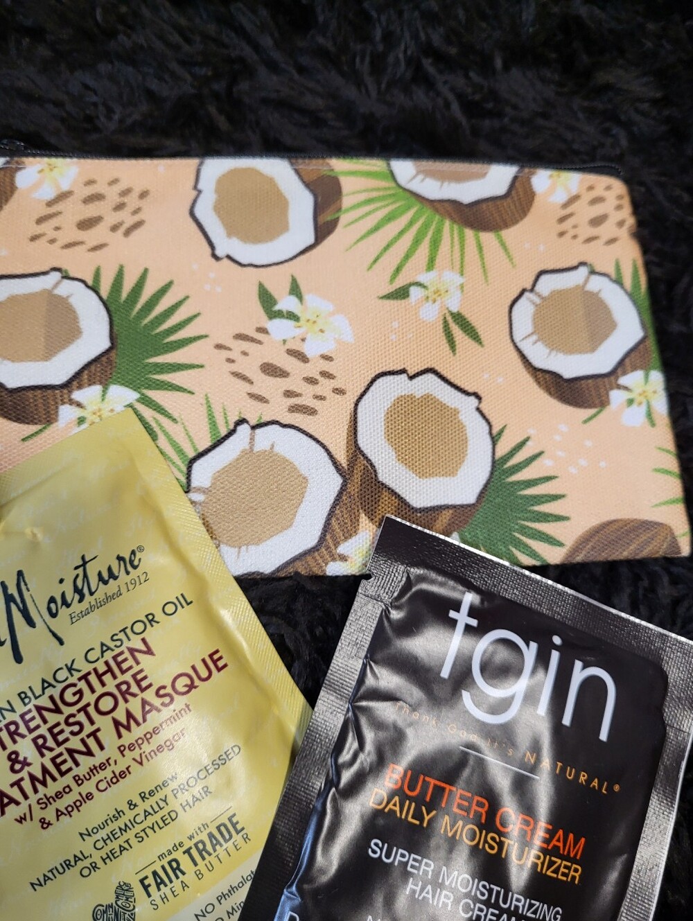 Cosmetic Pouch, Shea Moisture, And Butter Cream Moisture Bundle NWOT - Picture 3 of 4